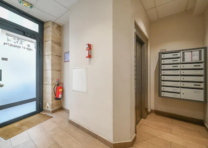 Magnifique A Opera דירה *